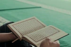 8 tips to improve memorization in Quran