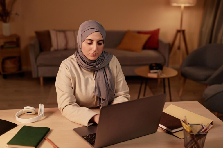 Improving Quranic Recitation: Focused Workshop on Qaaf and Ghayn for Women